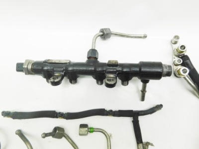 Молдинг впрыскная клапан топлива - ford transit connect v408 18-22 1.5 tdci фото №1