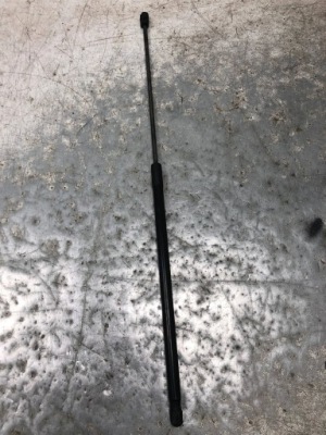 Привод капот audi q3 8u 8u0823359b фото №1