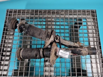 Амортизатор перед комплект лівий правий audi a3 8l l+p фото №1