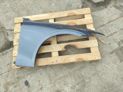 Volvo v60 ii крила правий передній перед 2018- фото №1