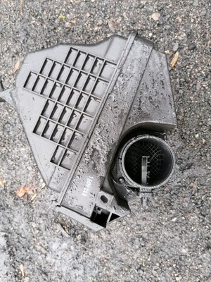 Корпус фільтра повітря sportage iv 2.0 crdi фото №1