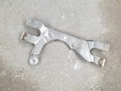 Porsche 911 991 кронштейн двигателя фото №1