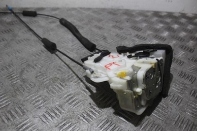 Замок правий задня двері subaru legacy v фото №1