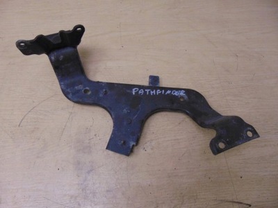 Кронштейн кронштейн navara pathfinder 2.5 dci фото №1