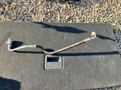 Bmw 1 f20 lift 1.5d b37d15a шланг кондиціонера фото №1