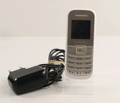 TELEFON SAMSUNG GT-E1200 Z ŁADOWARKĄ