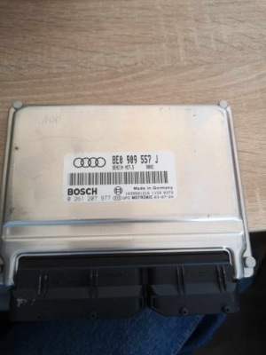 Бортовий комп'ютер блок керування 8e0909557j 0261207977 фото №1