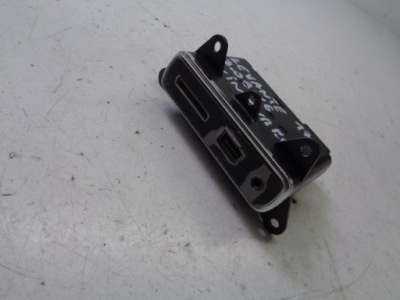 Роз'єм sd usb джек maserati levante 3.0 бензин v6 twin turbo 2017 rok фото №1