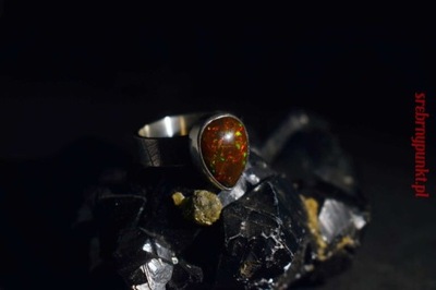 Pierścień Czarny Opal r.16 Srebro 925