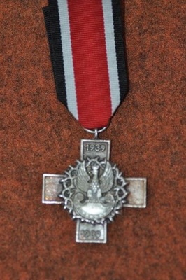 Krzyż Walki o Niepodległość "Antyk" - 1939-1989