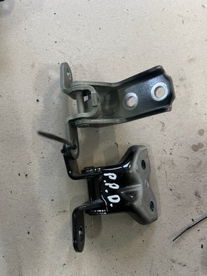 Kia rio iv yb 17- петли дверь правый перед фото №1