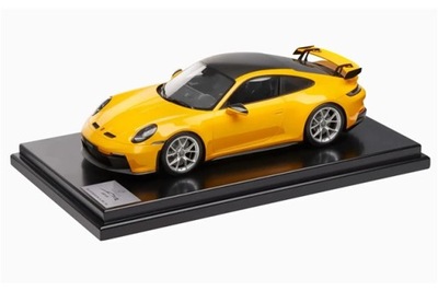 ORYG. Porsche 911 GT3 992 żółty/model w skali 1:12