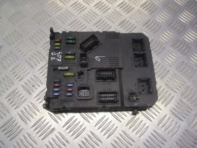 Коробка предохранителей bsi peugeot 407 2.2 фото №1