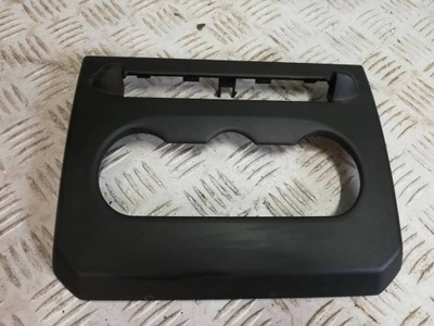 Рамка консоли dacia duster ii 682602613r фото №1