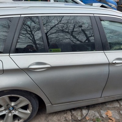 Bmw f11 дверь правое задние код лакокрасочного покрытия 354 titansilber фото №1