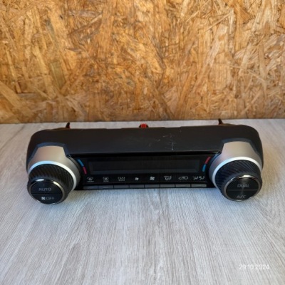 Панель кондиционера toyota rav4 v 55900-42580 фото №1