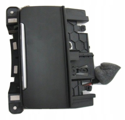 Пепельница бардачок туннель audi q5 8r0 оригинал фото №1