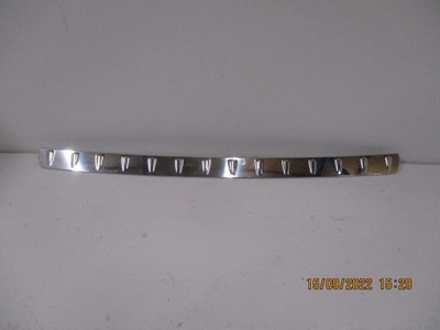 Молдинг кришки хром mercedes b klasa a2468854500 фото №1