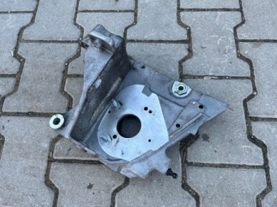 Кронштейн кронштейн насоса пального 55284373 alfa giulia stelvio 2.2 d фото №1