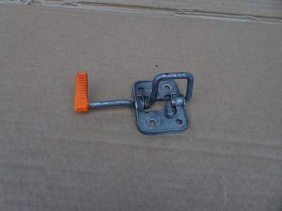 Vw polo 6r засувка капот 6r0823186c фото №1