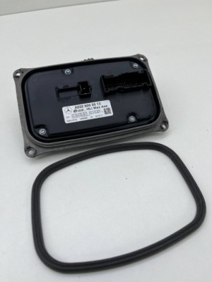 Mercedes w213 модуль перетворювач лампи led a2229003013 фото №1