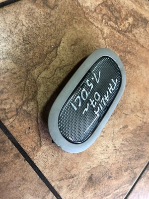 Thalia 1.5dci 07' лампа освещение кабины фото №1