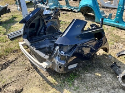 Чверть крила задня правий audi a4 b9 15- kombi lx5r фото №1