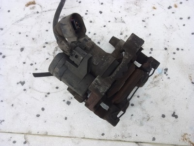 Vw arteon суппорт тормозной правый перед фото №1