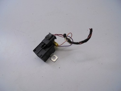 Mercedes запобіжник піротехнічний фото №1