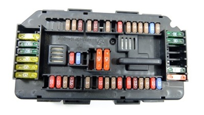 Bmw 1 f20 коробка запобіжників 922487904 фото №1