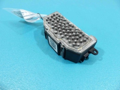 Резистор резистор audi a5 8t 8k0820521b фото №1