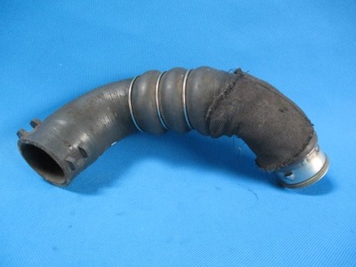 Труба шланг интеркулер audi a4 b7 8e0145790p фото №1