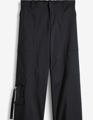 SPODNIE Z KIESZENIAMI 38