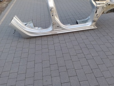 Поріг правий блок двигуна opel astra j kombi фото №1