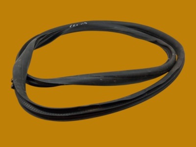 Прокладка дверь правый перед кузовная volvo v60 i 2010- фото №1