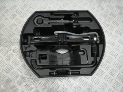 Peugeot 208 2008 домкрат набор инструментов фото №1