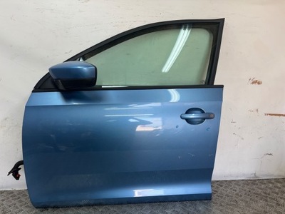 Двері перед передні ліва skoda rapid фото №1