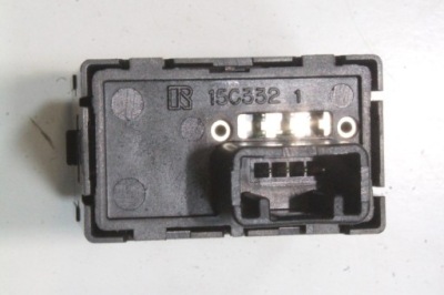 Кнопка відкривання кришки багажника lexus rx _l1_ 15c332 3.5l hybrid фото №1