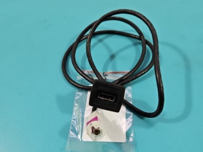 Роз'єм usb mercedes w246 h2468201315 фото №1