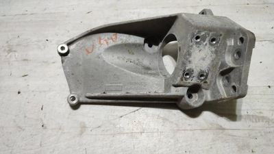 Volvo v40 ii 2018r лапы, опоры коробка передач передач фото №1