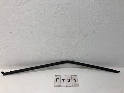 Volvo xc40 молдинг оздоблювальна двері правий задня фото №1