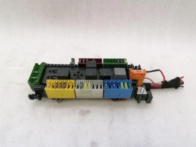 Mercedes gle w292 c292 fuse box a1669061202 фото №1