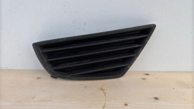 Ford mondeo mk3 правая решётка бампера заглушка противотуманной фары pak1/714 фото №1