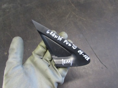 Заглушка крила правий перед 735438113 fiat grande punto 05-12r фото №1