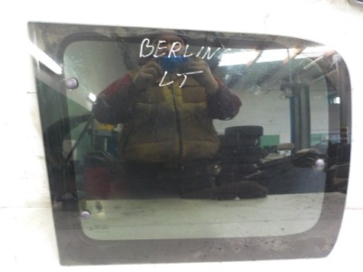 Partner berlingo скло двері лівий задня фото №1