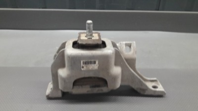 686235 подушка коробки передач mini countryman r60 all4 фото №1