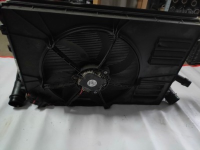 Vw golf 6 1.6tdi комплект радиатор фото №1