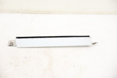 Mercedes-benz w124 молдинг pod фара права перед фото №1