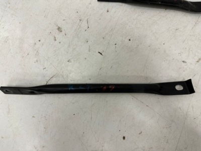 Кронштейн опора mercedes gle w167 a1676471300 фото №1