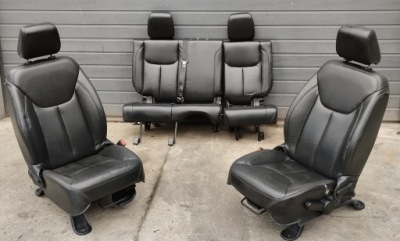 Сидіння з підігрівом оббивка заднє сидіння комплект jeep wrangler jk unlimited 4d фото №1